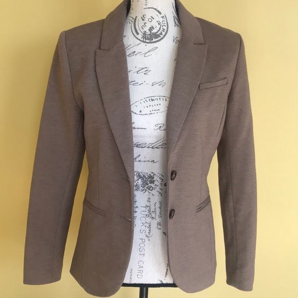 Blazer - Picture 2 of 4